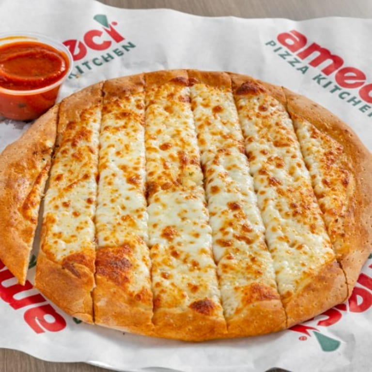 Delicious Breadsticks to Accompany Your Meal