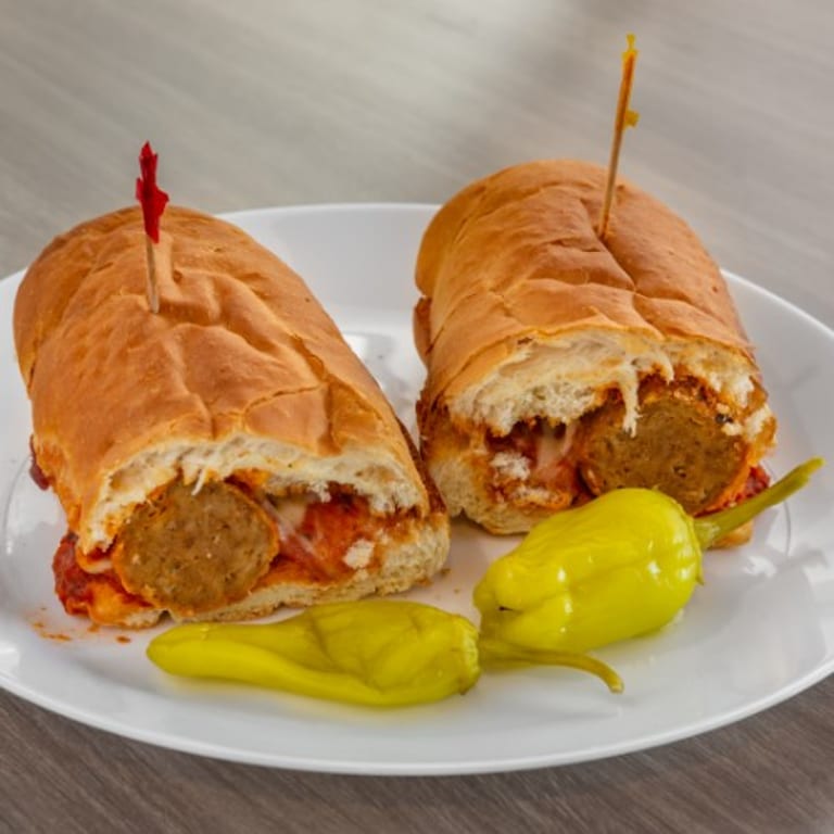 Delicious Meatball Subs: A Crowd Favorite