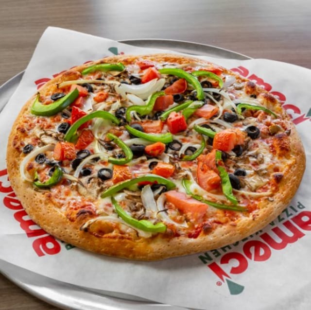 Vegetarian Pizza (12" Medium (6 Slices)).