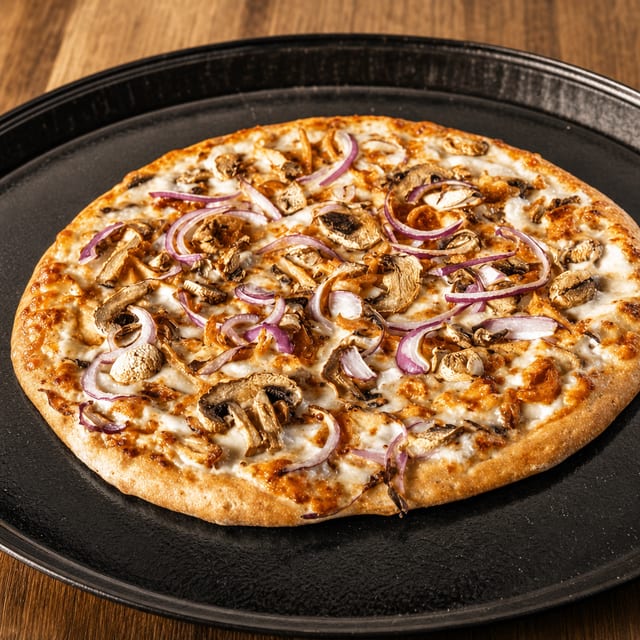Ranch Chicken Pizza (18" Giganti (16 Slices)).